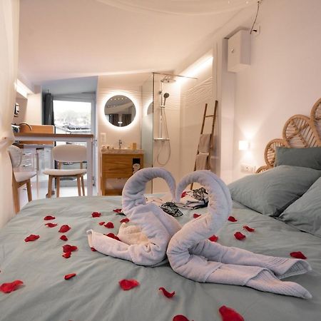 Lovina Chambre De Charme Avec Jaccuzi Velaux Ngoại thất bức ảnh