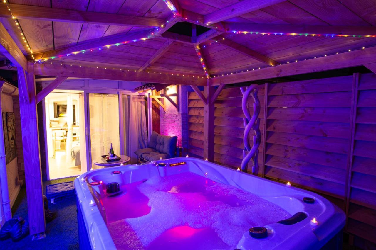 Lovina Chambre De Charme Avec Jaccuzi Velaux Ngoại thất bức ảnh