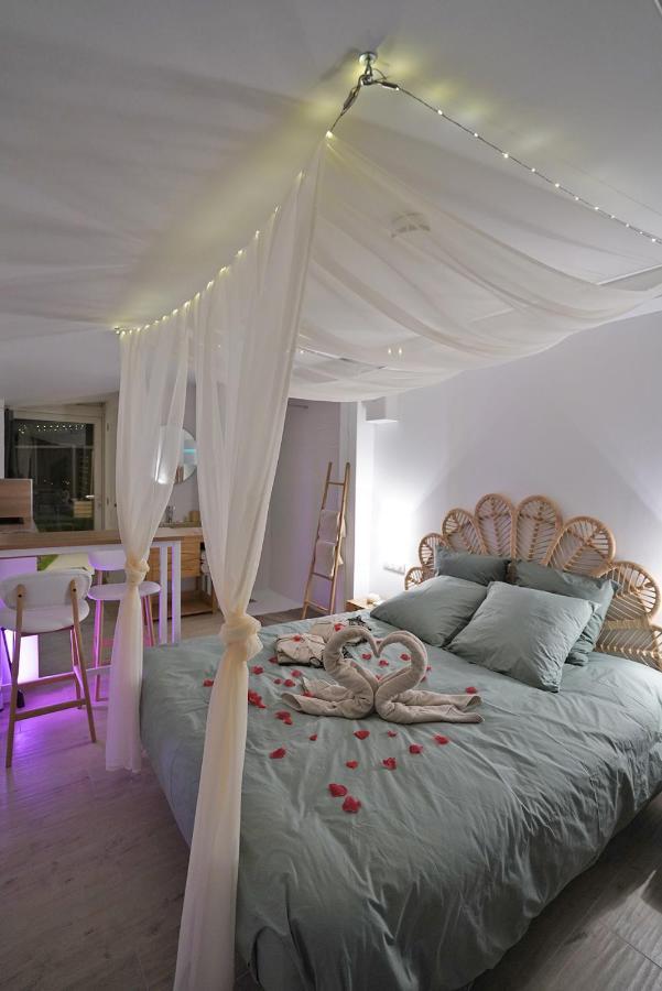 Lovina Chambre De Charme Avec Jaccuzi Velaux Ngoại thất bức ảnh