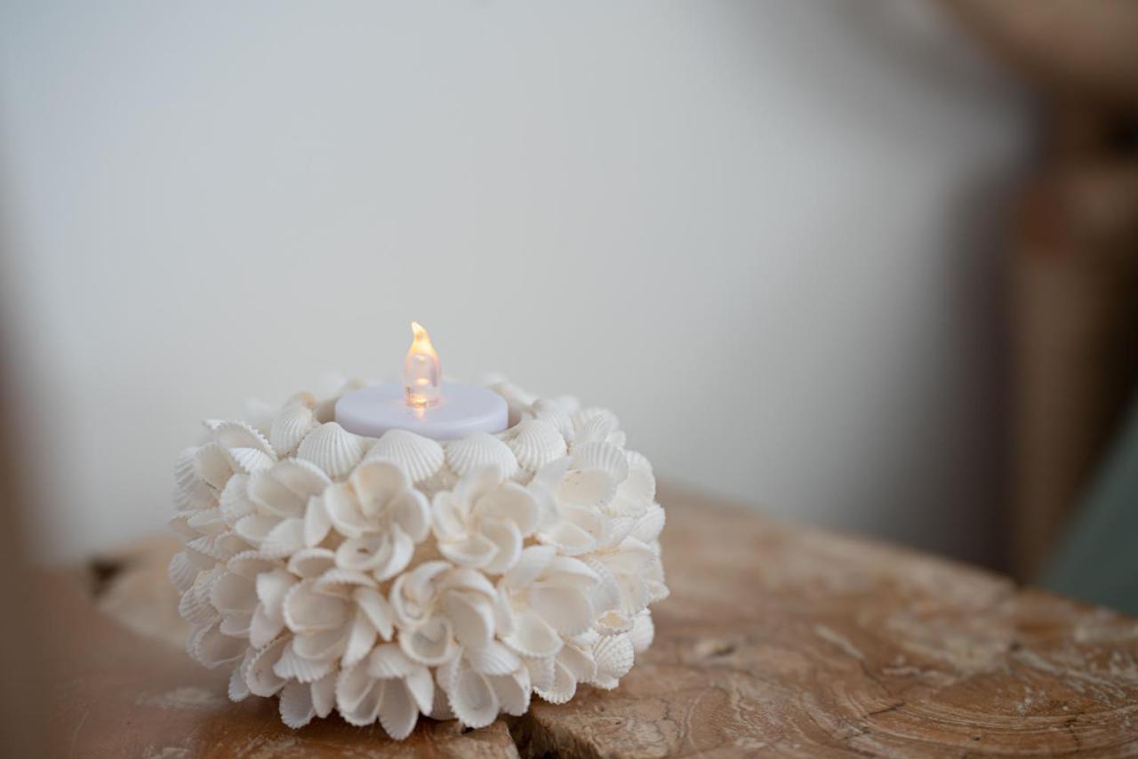Lovina Chambre De Charme Avec Jaccuzi Velaux Ngoại thất bức ảnh